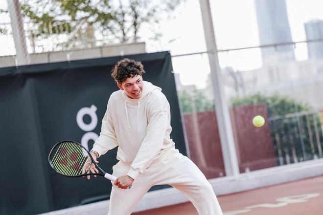 而此次受伤 而此次受伤